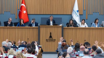 Karşıyaka Stadı için beklenen karar meclisten geçti