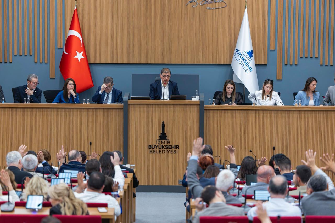 Karşıyaka Stadı için beklenen karar meclisten geçti